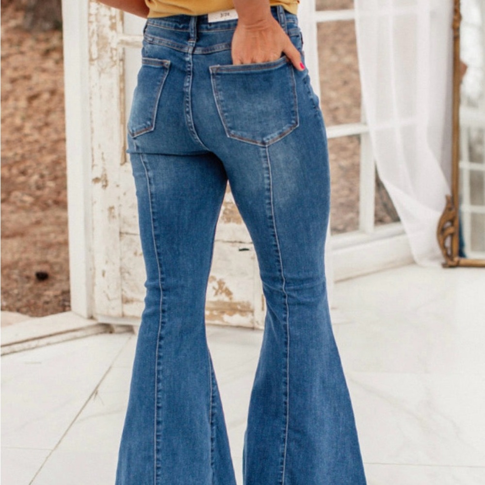 Classic Blue Flared Women's Jeans - Picture 3 of 6